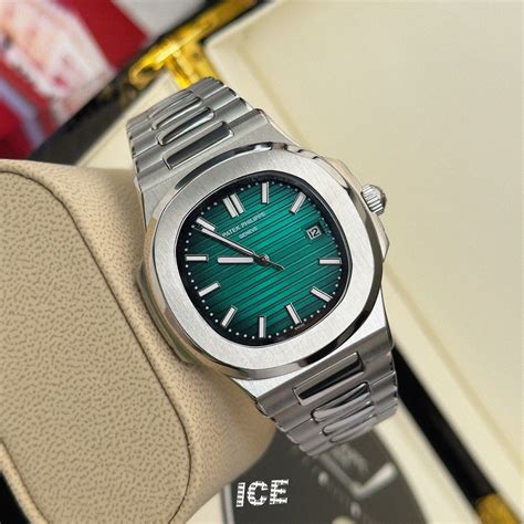 patek smoke green
